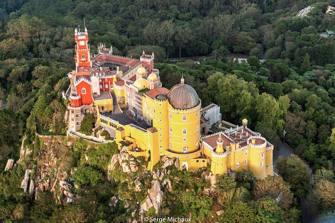Lisbon: Sintra, Pena, Cabo da Roca Coast & Cascais Tour - Visiting the Park and Gardens of Pena