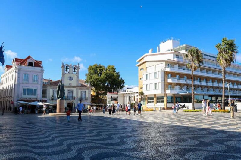 Lisbon: Sintra, Pena Palace & Wine Tasting Small-Group Tour - Notable Guide Quality and Praises