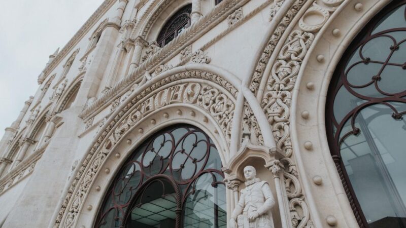 Lisbon: Sintra, Regaleira with ticket guided tour by train - Key Points