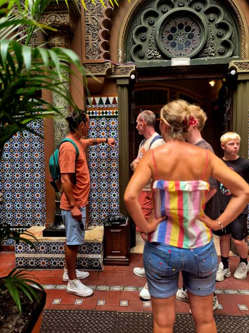 Lisbon Small-Group Food Tour: Eat and Drink like a Local - Authentic Lisbon Cuisine in a Small-Group Setting