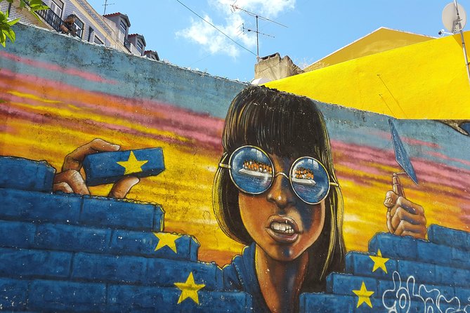 Lisbon Street Art and Lookout Point Tour - Key Points