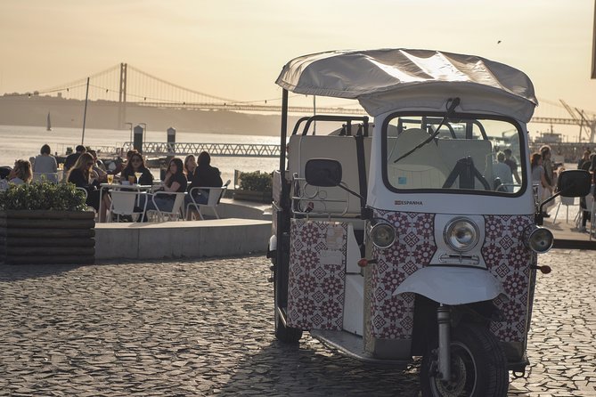 Lisbon Street Art - Private Tuk Tuk Tour with pickup - The Experience of Booking and Cancellation