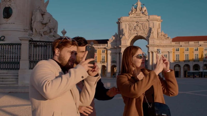 Lisbon: Sunrise Walking Tour Before the Crowds - Exploring Alfama’s Narrow, Peaceful Streets