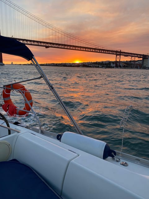 Lisbon: Sunset boat tour with green wine - Experience Lisbon from the Water with a Sunset Boat Tour and Green Wine