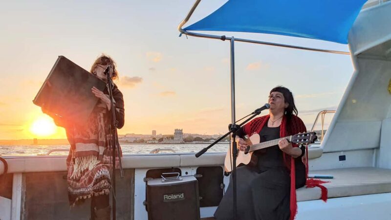 Lisbon: Sunset Boat Tour with live Fado Concert - Starting Point at Doca de Alcântara