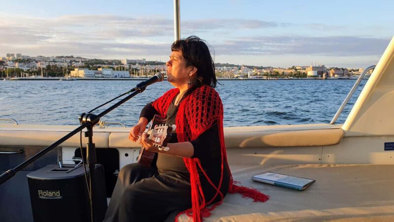 Lisbon: Sunset Boat Tour with live Fado Concert - The Experience of Live Fado Music on the Water