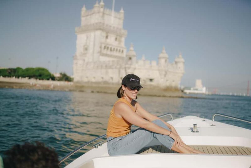 Lisbon Sunset Boat Tour with local Snacks & Drinks - Meeting Point and Practical Details for a Smooth Experience