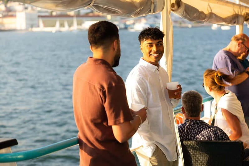 Lisbon: Sunset Boat Tour with Music and Drinks - Suitability and Practical Tips