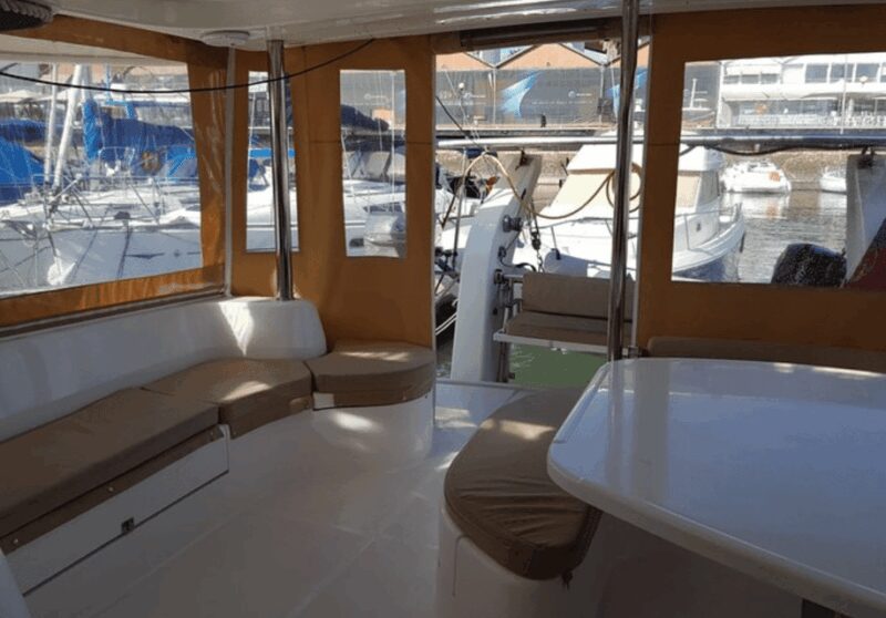 Lisbon: Sunset Catamaran Cruise, Music and Open Bar - The Crew and Onboard Hospitality