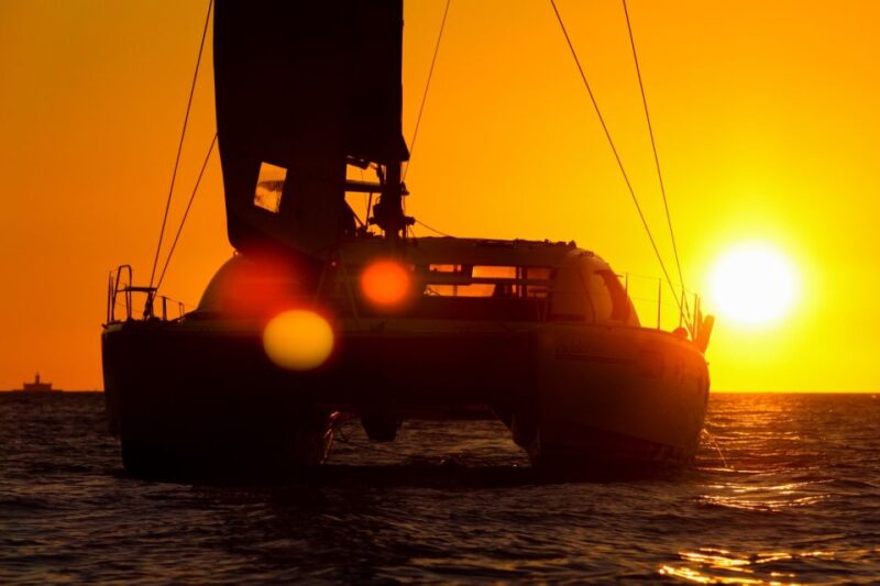 Lisbon: Sunset Catamaran Cruise, Music and Open Bar - Practical Tips for Booking and Participation