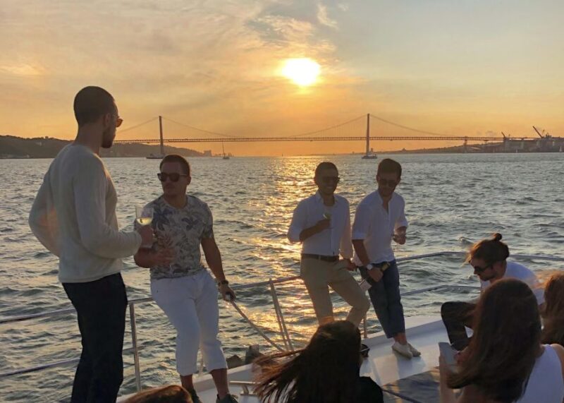 Lisbon: Sunset Cruise with Drinks - Practicalities and Accessibility