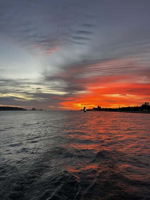 Lisbon: Sunset Sailing Boat Tour with Drinks - Practical Details: Meeting Point, Group Size, and Accessibility
