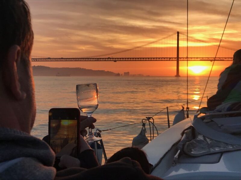 Lisbon: Sunset Sailing Cruise with Wine - The Role of the Crew and Guide