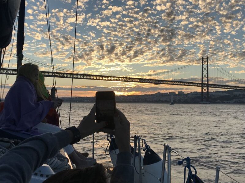 Lisbon: Sunset Sailing Cruise with Wine - Practical Details and Group Size