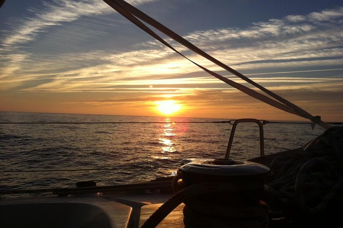 Lisbon Sunset Sailing Experience with Drinks - Flexibility and Booking Options for a Personalized Experience