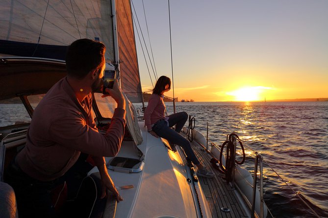 Lisbon Sunset Sailing Tour on Luxury Sailing Yacht with 2 Drinks - Practical Logistics and Meeting Point Details