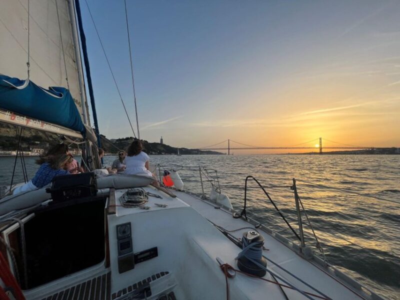 Lisbon Sunset Sensations 2h Cruise - Lisbon Sunset Sensations 2h Cruise: An Authentic Journey on the Tagus River
