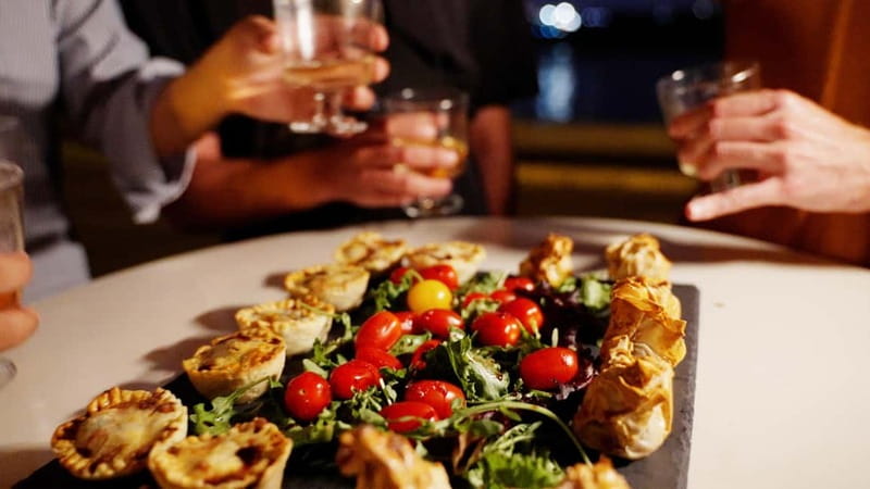 LISBON SUNSET TO NIGHT in Vintage Jeep with FOOD & DRINKS - Practical Tips for Your Vintage Jeep Lisbon Sunset Tour