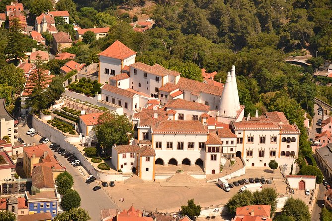 Lisbon Super Saver: 2-Day Sintra, Cascais, Fatima, Nazare and Obidos Small-Group Day Trips - Nazaré’s Coastal Charm and Óbidos’ Medieval Streets