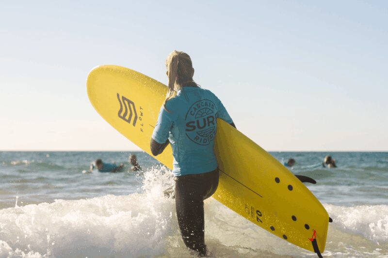 Lisbon Surf Class - Navigating Carcavelos Beach for Your Surf Lesson