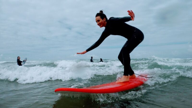 Lisbon Surf Experience - Expert Guides and Friendly Atmosphere