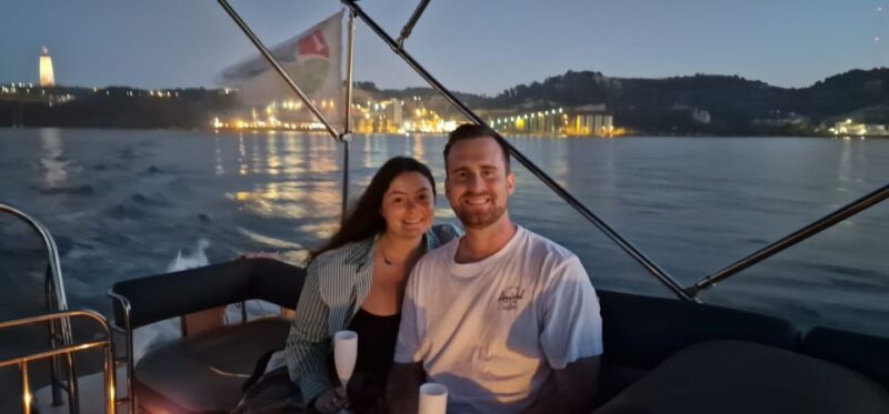 Lisbon: Tagus River Boat Sunset and Night Champagne Tour - Discover Lisbon from the Water with a Sunset and Night Champagne Cruise