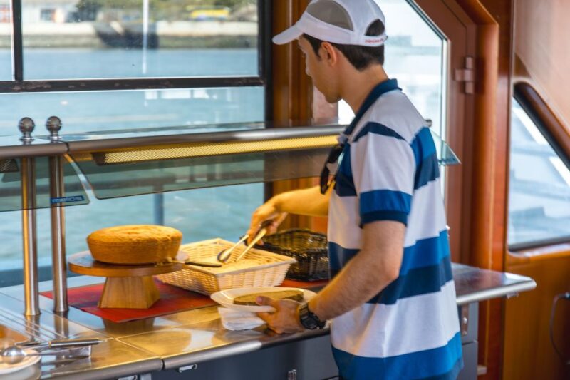 Lisbon: Tagus River Cruise With Brunch - What to Expect During the 2-Hour River Cruise