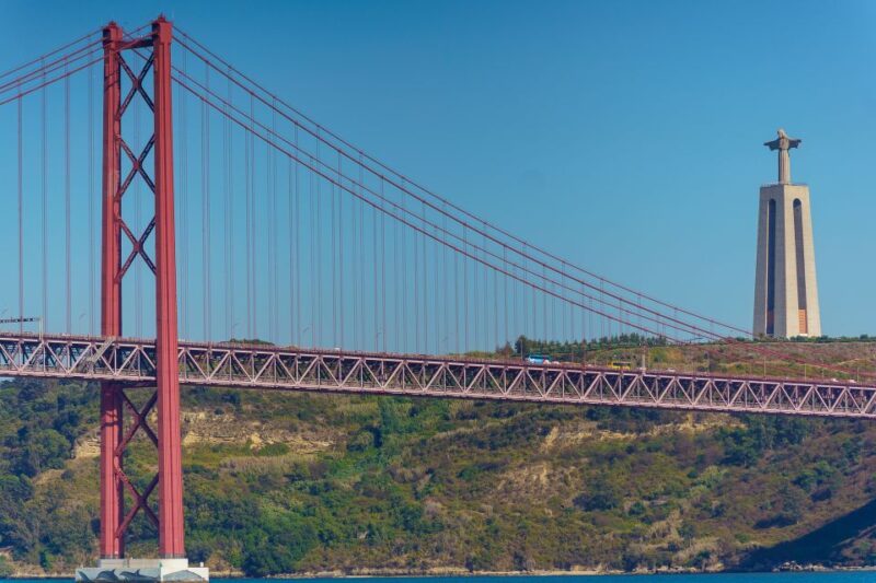 Lisbon: Tagus River Cruise With Brunch - Accessibility and Practical Tips