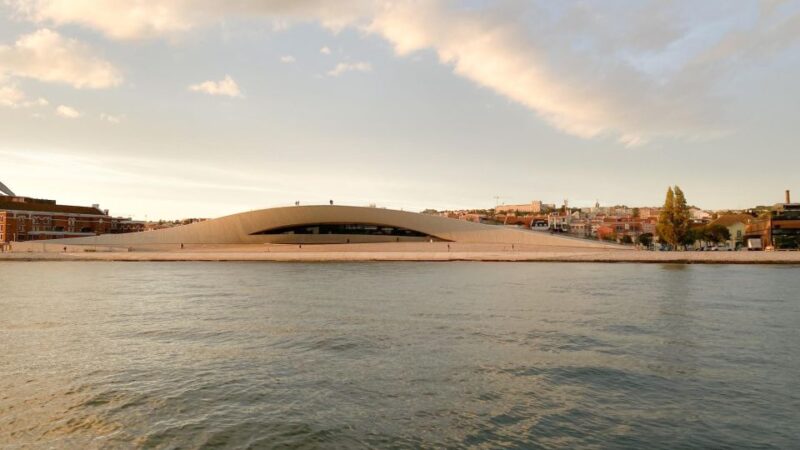 Lisbon: Tagus River Private 2-Hour Cruise - The 25 de Abril Bridge and Other Scenic Highlights