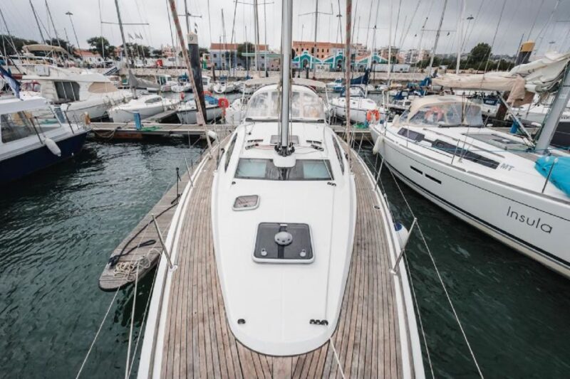 Lisbon: Tagus River Sailboat Tour - The Experience of the Crew and Guides