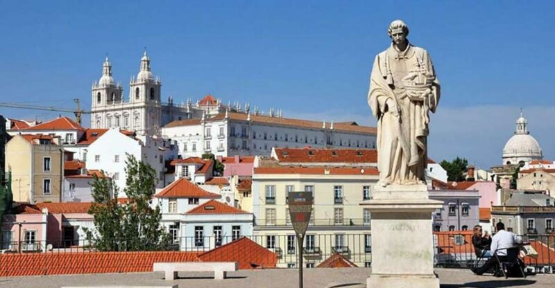 Lisbon: Tailored Tour - Tailored Exploration of Lisbon with a Private Guide