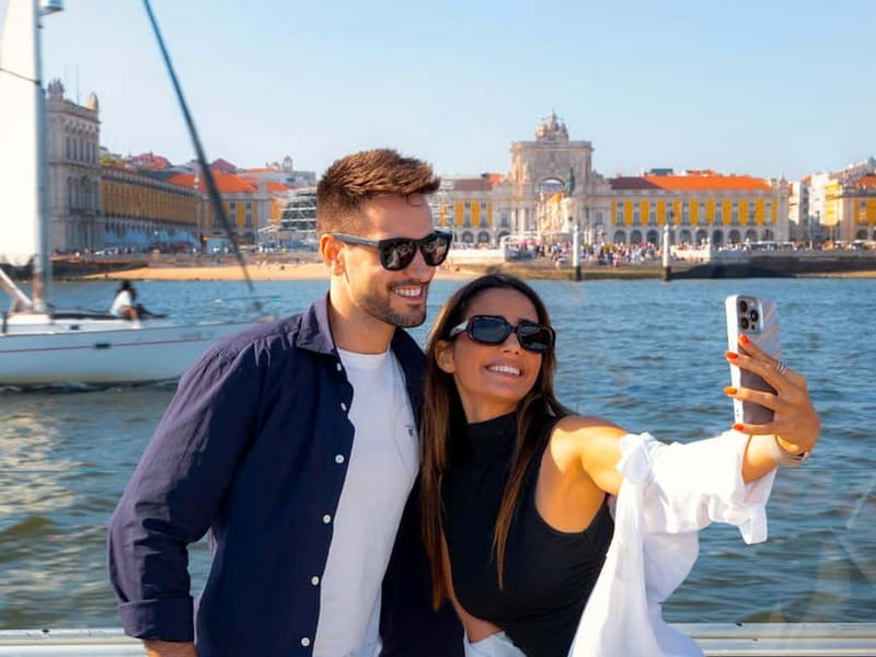 Lisbon: Tejo River Sightseeing Cruise - Key Points