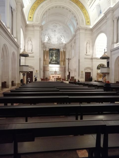 Lisbon to Fátima, Nazaré, and Óbidos, Full-Day Private Tour - Who Will Appreciate This Tour?