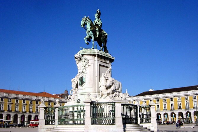 Lisbon to Porto with stops Óbidos-Nazaré-Fátima-Coimbra-Aveiro - Fátima Sanctuary: A Major Pilgrimage Site