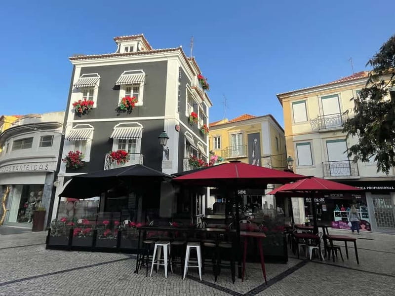 Lisbon: Tour Cristo Rei, Setúbal, Arrábida, Azeitão, Palmela - Regional Food Tasting in a Typical Village