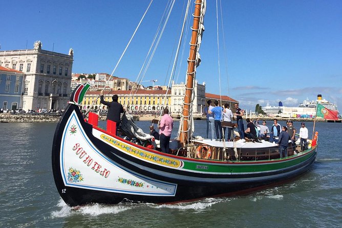 Lisbon Traditional Boats - Guided Sightseeing Cruise - The Experience of Sailing on a Traditional Boat