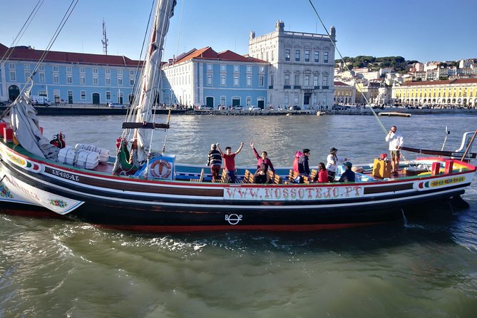 Lisbon Traditional Boats - Guided Sightseeing Cruise - Additional Highlights: Cultural and Social Aspects