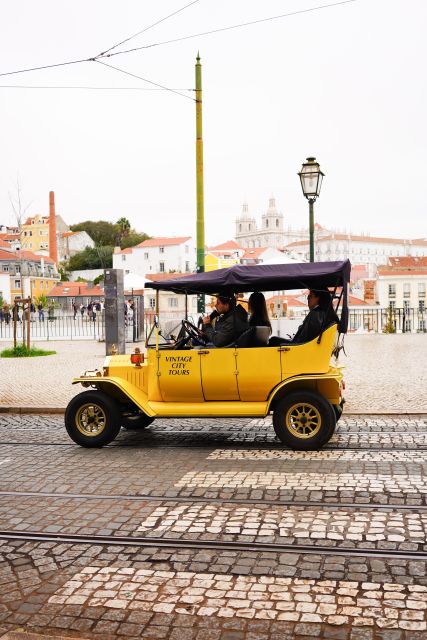 Lisbon: Tuk Tuk City tour with vintage car - Experiencing Chiado and Baixa’s Contrasts