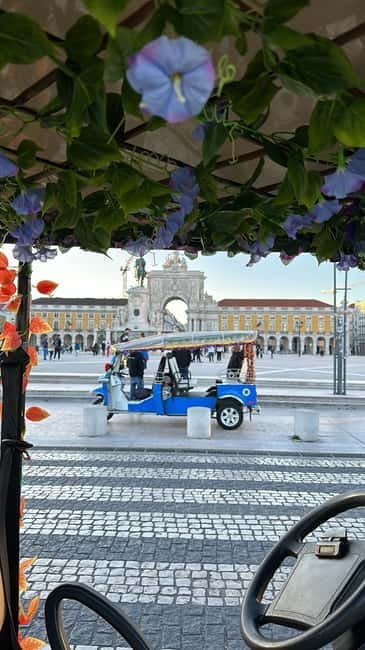 Lisbon Tuk Tuk Tour 1 Hour 30 Min - Accessibility and Practicalities