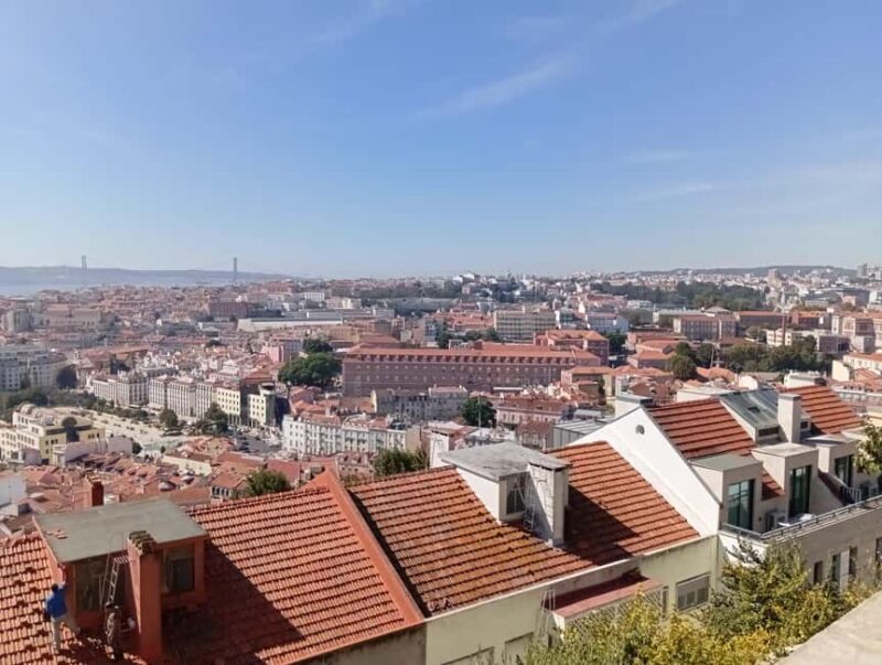Lisbon Tuktuk Baixa- Chiado Center city tour - Key Points