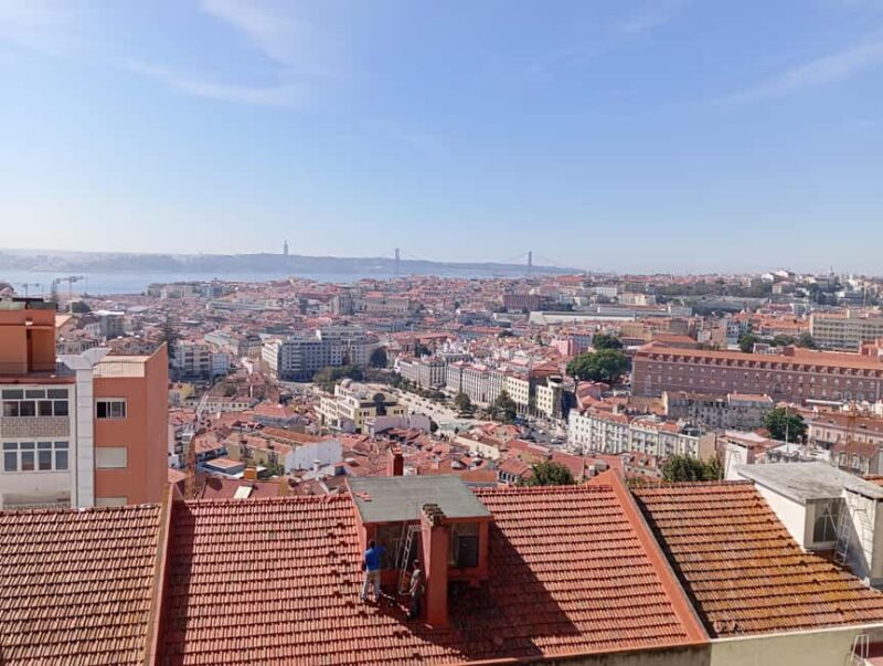Lisbon. Tuktuk tour, Alfama & Historic city tour - Key Points