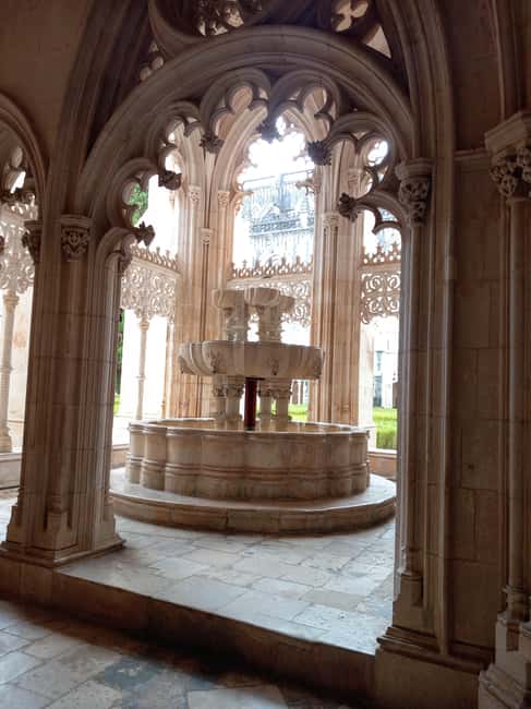 Lisbon - Visit Fátima, Batalha, Nazaré, and Óbidos - Medieval Magic in Óbidos