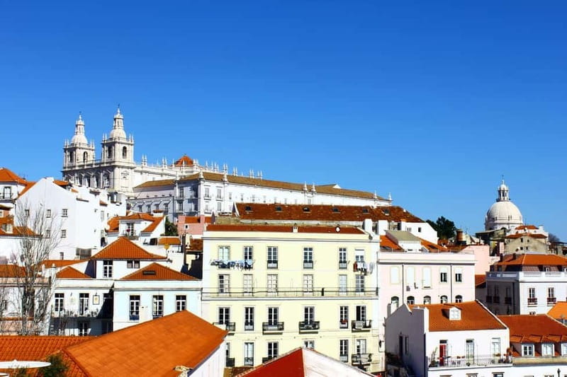 Lisbon Walk: Old Quarter, Hidden Walls & Stunning Views - Exploring the Church of Saint Anthony of Lisbon