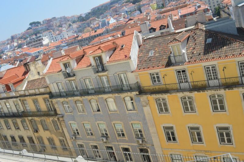 Lisbon: Walking Tour in the Center (Max 12 Participants) - The Charm of Alfama and the River Viewpoint