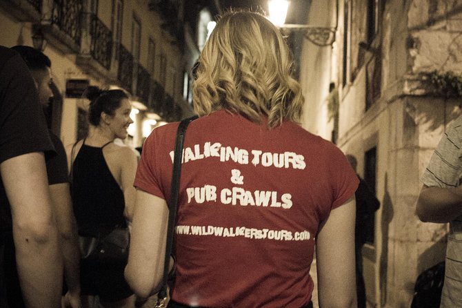 Lisbon Wild Pub Crawl - Key Points