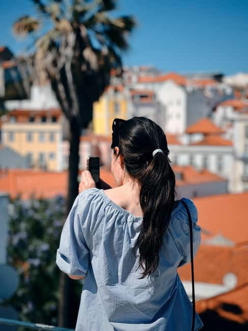 Lisbon with Tukxi: From East to West Private Tour by Tuk Tuk - Exploring Lisbon’s Old Town and Hilltop Viewpoints