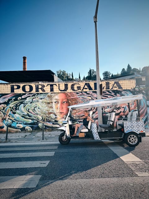 Lisbon with Tukxi: Street Art Lovers by Tuktuk - Key Points