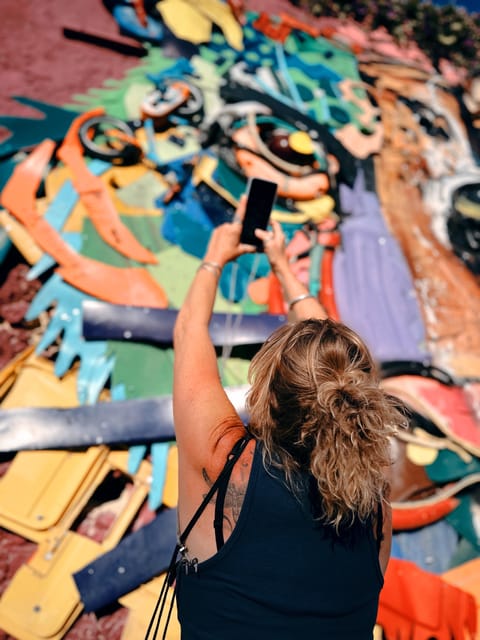 Lisbon with Tukxi: Street Art Lovers by Tuktuk - Enjoying Art and Refreshments in Santo