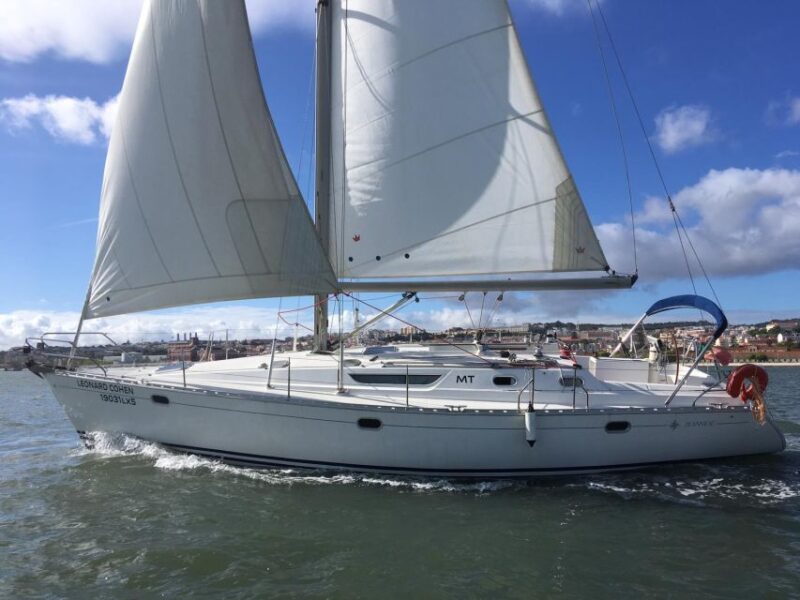 Lisbon: Yacht Sailing Tour With Portuguese Wine and History - Discover Lisbon from the Water with a Yacht and Wine Experience