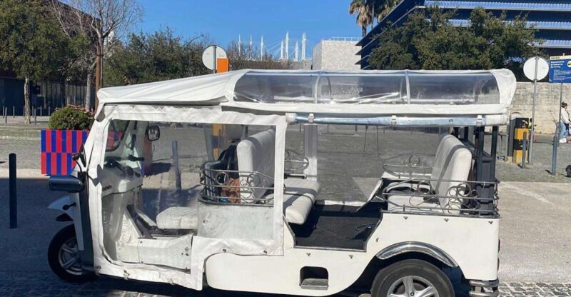 Lisbon:2-hour sightseeing TukTuk Tour with free Pickup - The Eco-Friendly Advantage of Electric Tuk-Tuks